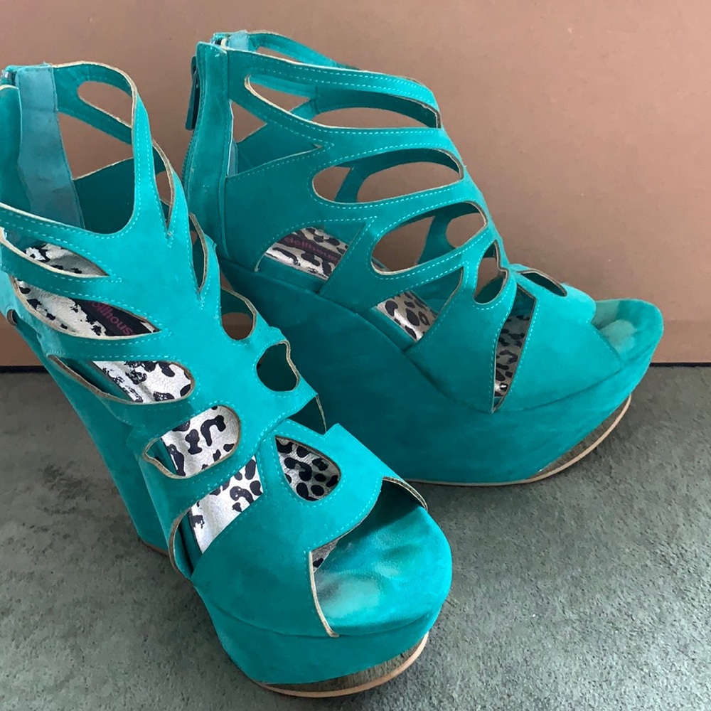 Shoes
